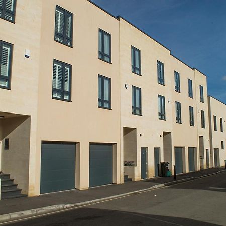 Solar Sanctuary- Skyline Balcony, City Centre, Three Floors, King Beds, Netflix And More! Μπαθ Εξωτερικό φωτογραφία