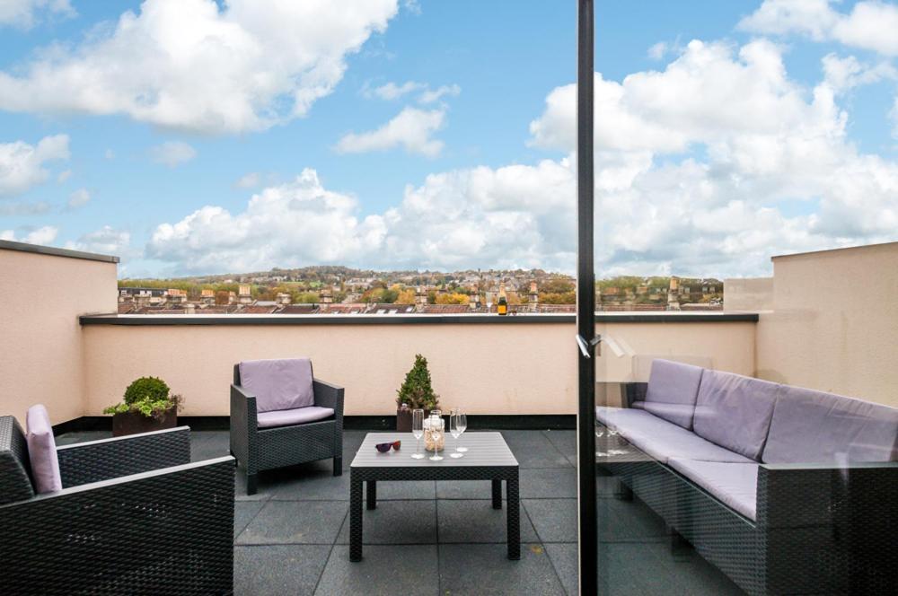 Solar Sanctuary- Skyline Balcony, City Centre, Three Floors, King Beds, Netflix And More! Μπαθ Εξωτερικό φωτογραφία