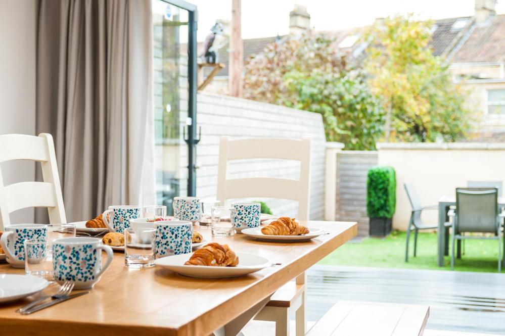 Solar Sanctuary- Skyline Balcony, City Centre, Three Floors, King Beds, Netflix And More! Μπαθ Εξωτερικό φωτογραφία